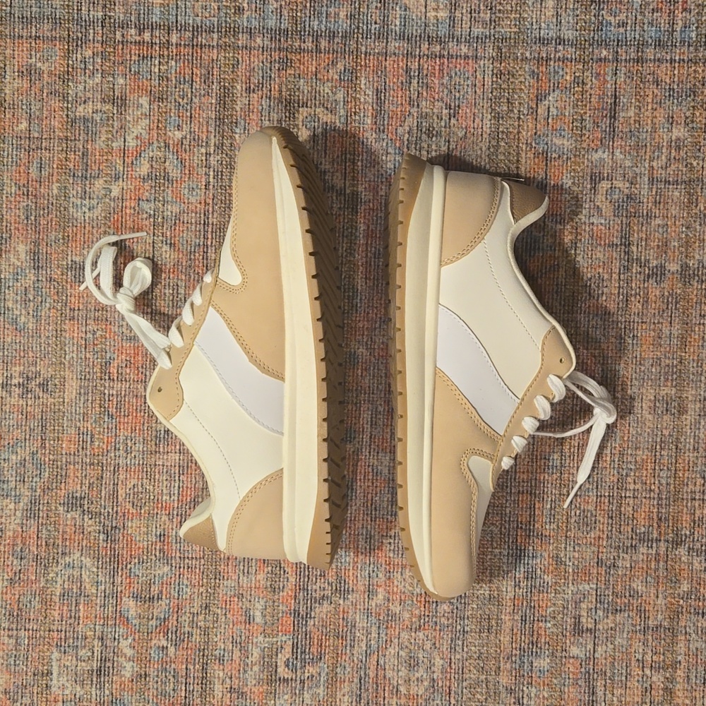 Women's Fashion Sneakers